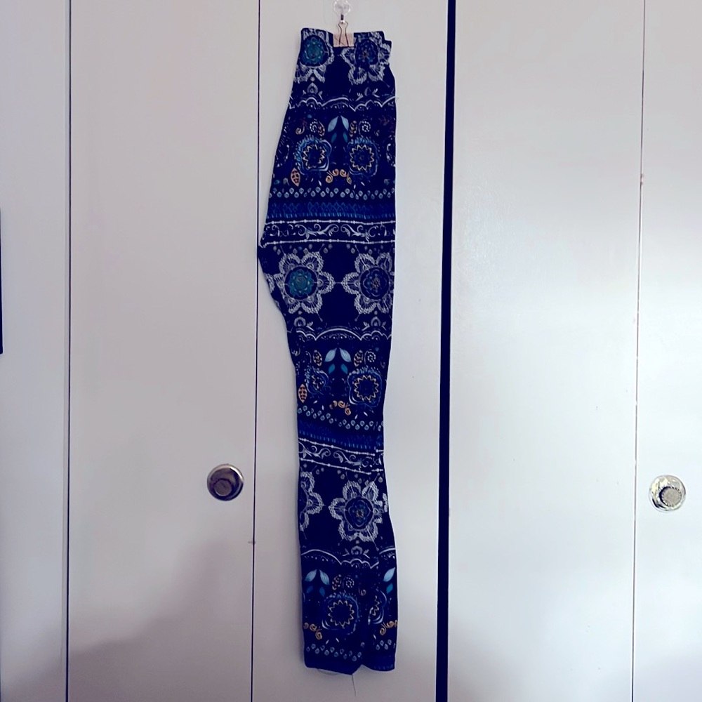PLUS Sunflower Symmetry Printed Leggings